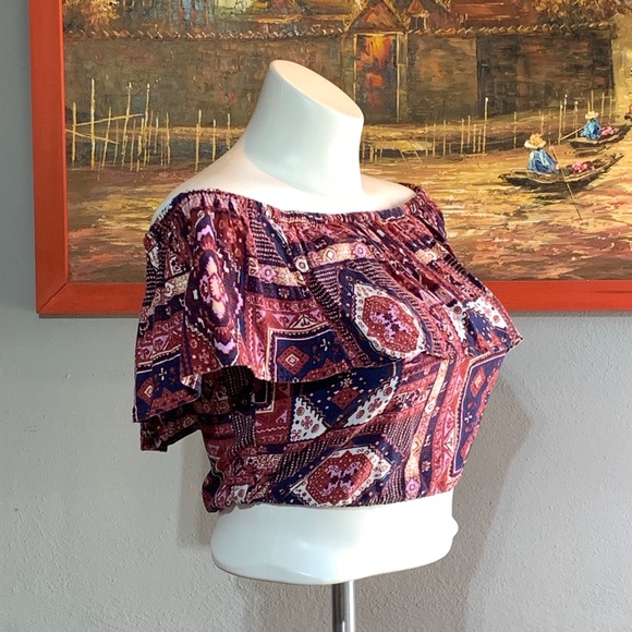 Hollister Crop Top SZ - S - Picture 2 of 5